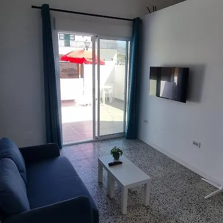 Amplio Estudio En Arico La Degollada